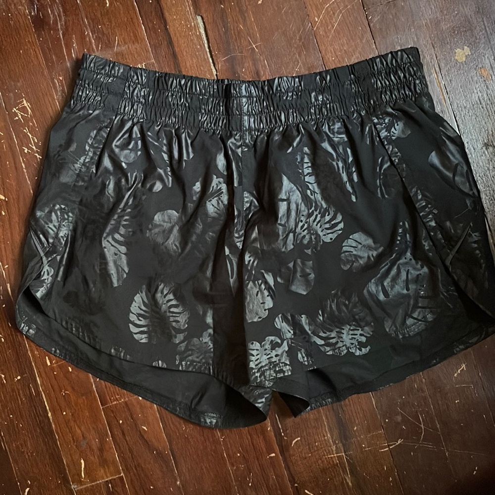 Black Tropical patterned Athleta shorts